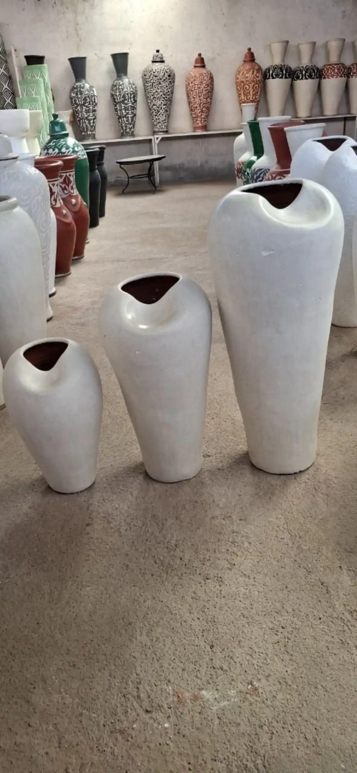 Ensemble de Vases Blancs Design Organique